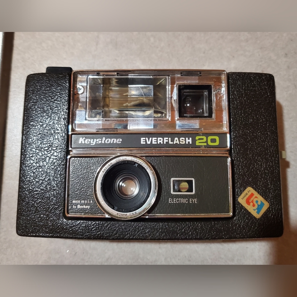 📸1970's Keystone Everflash 20 camera & leather case - Picture 2 of 12